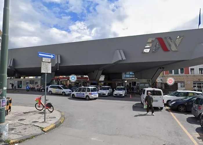 Elena House * Neapol