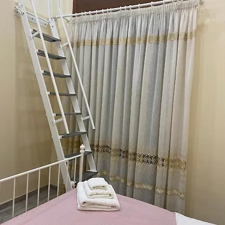 Elena House * נאפולי